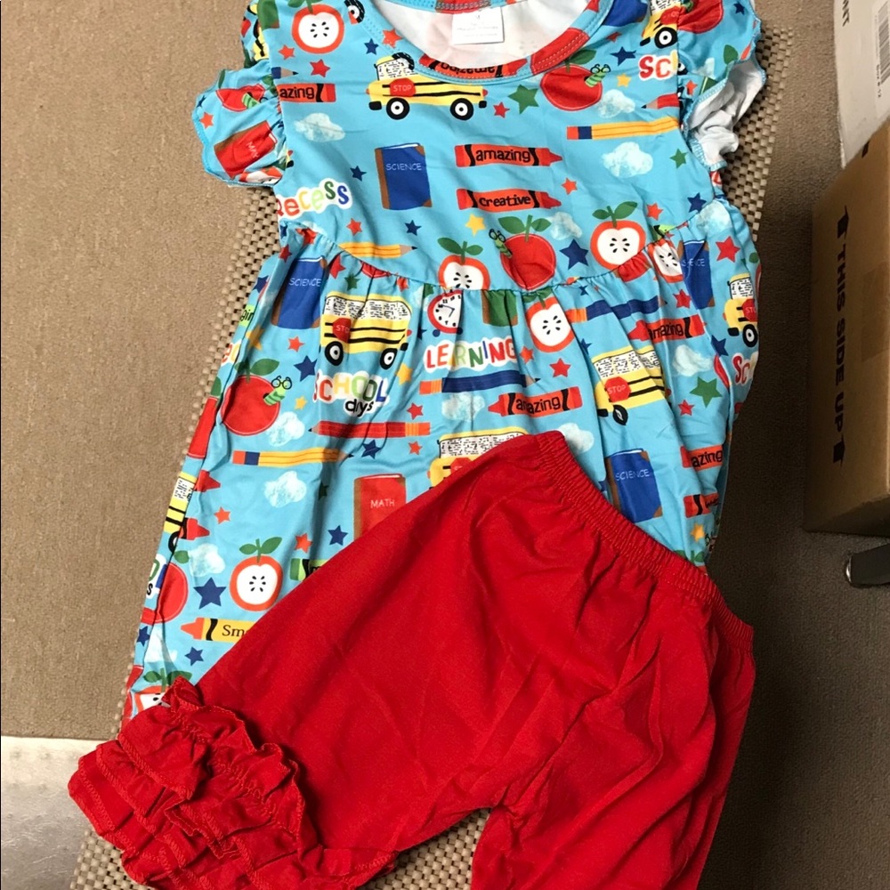 Kids pant set. 3T